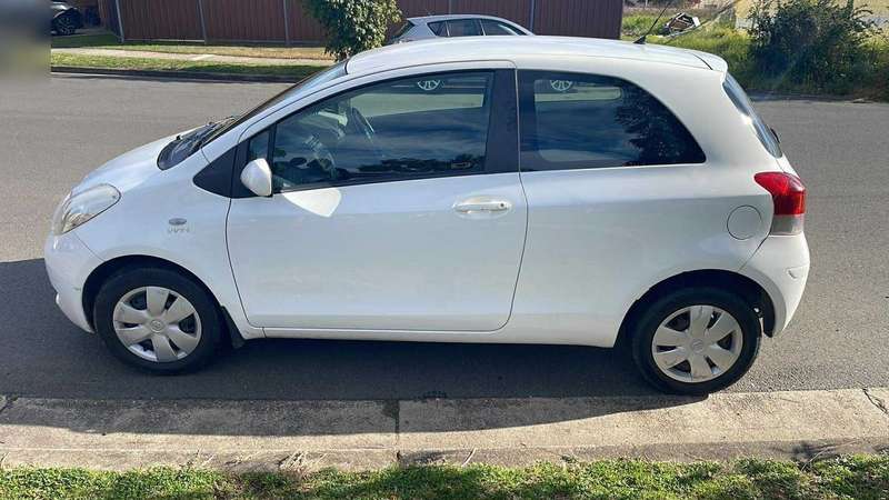 White Toyota Yaris available for weekly rental from Plenum in Newcastle